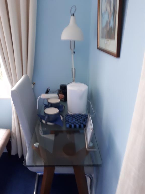 The Dell Dublin Bed & Breakfast Dun Laoghaire Exterior photo